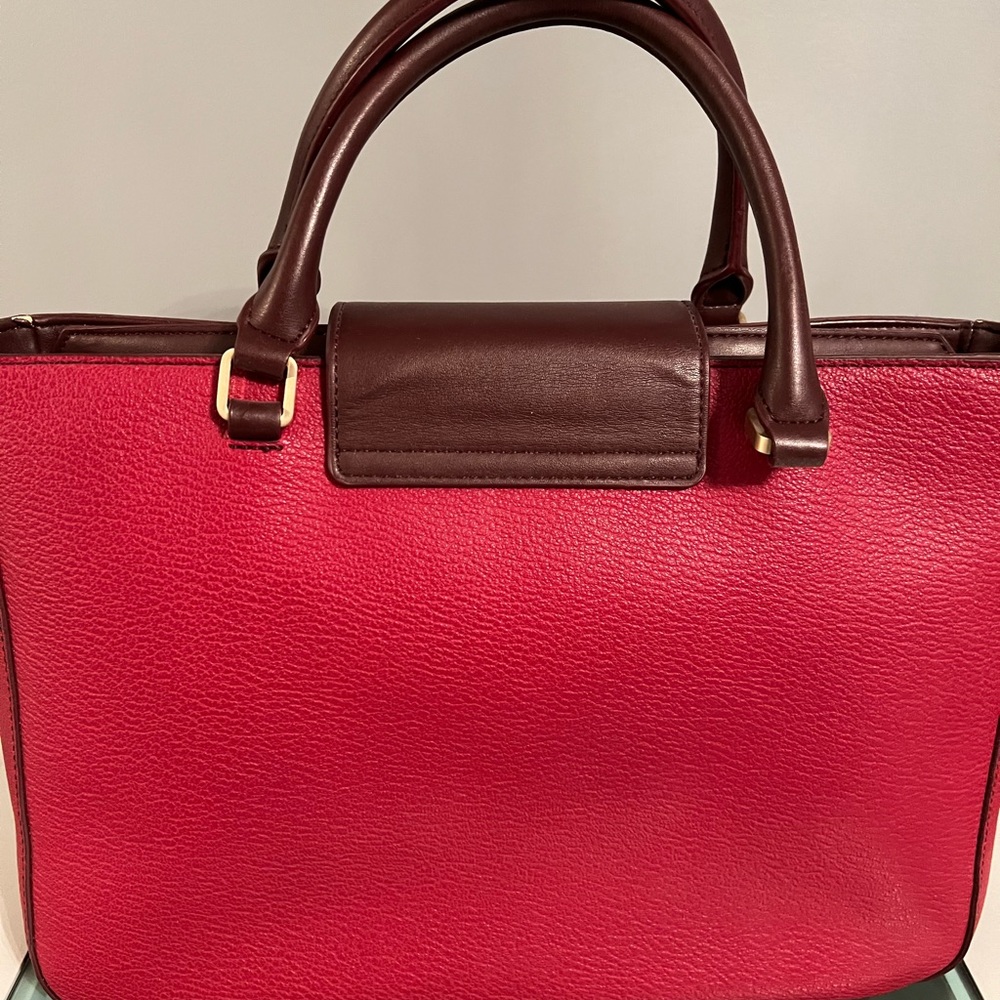 Hand Bag - Picture 2 of 8